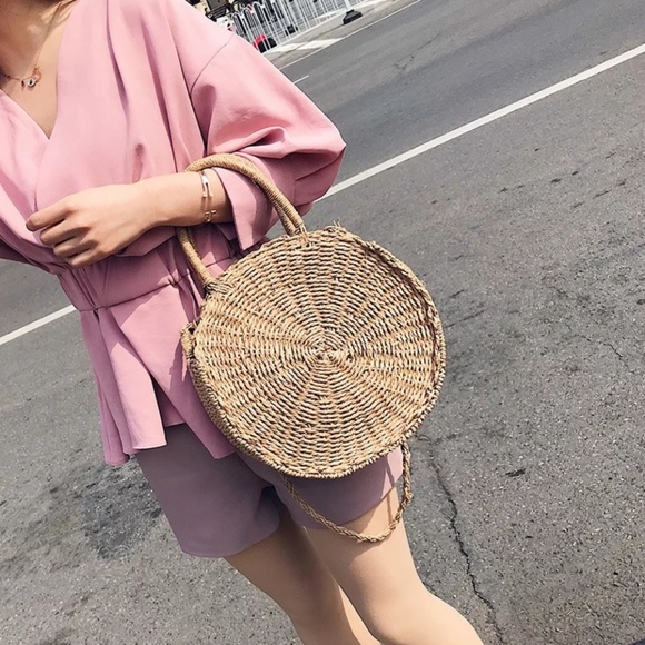 🆕️Sale💖Handmade Straw Braided Circular Bag - Picture 7 of 8